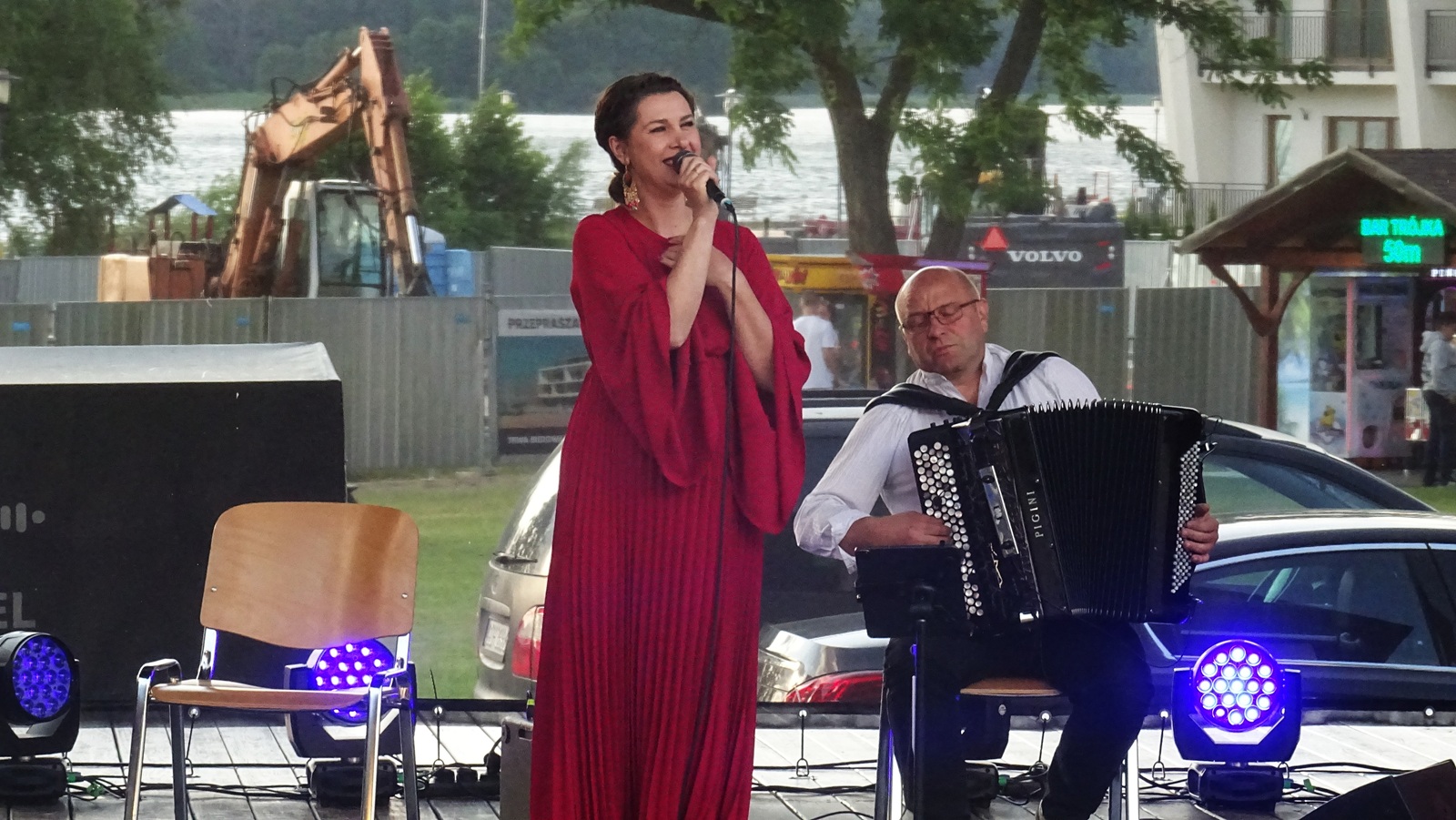 Koncert w Charzykowach piosenek Mieczysława Fogga