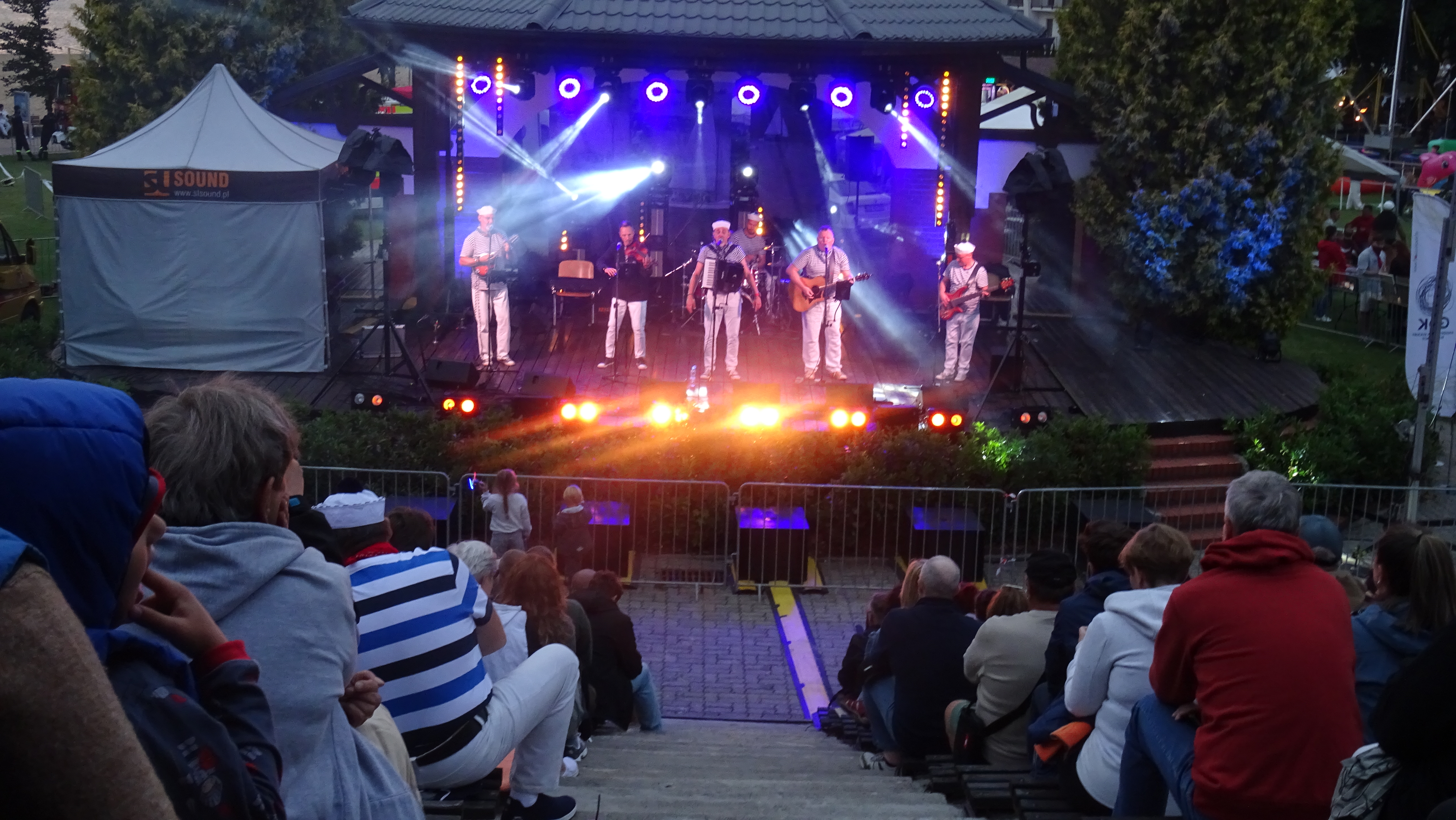 Fotogaleria z I dnia XXIX Festiwalu Piosenki Żeglarskiej w Charzykowach