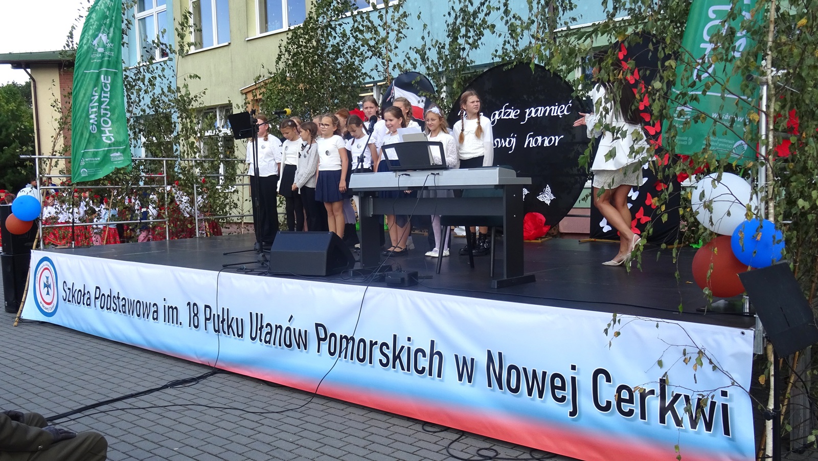 Fotogaleria z uroczystości przy SP Nowa Cerkiew w rocznicę szarży