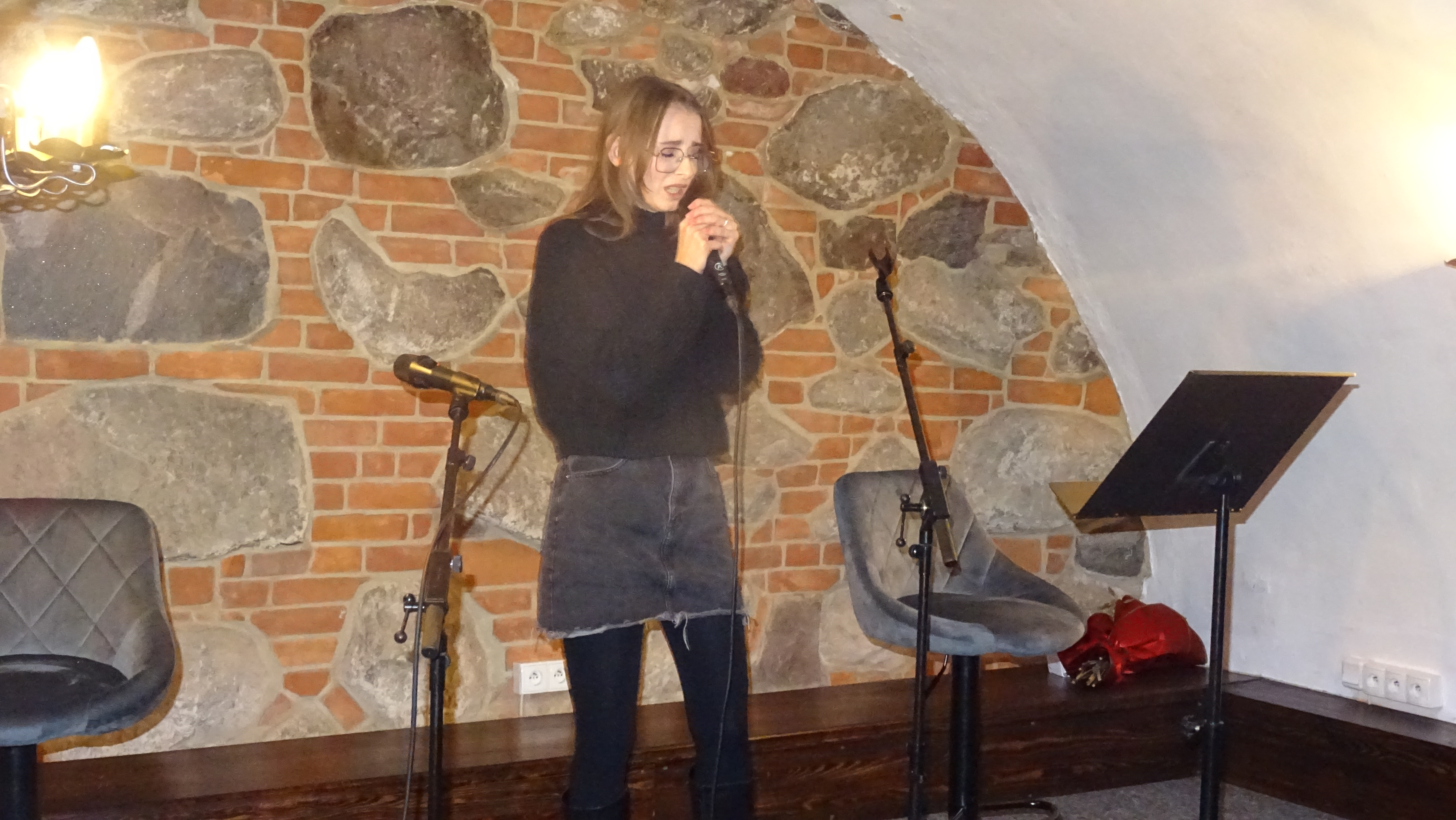 Koncert Dominiki Błażejczak w podziemiach Kościoła Gimnazjalnego